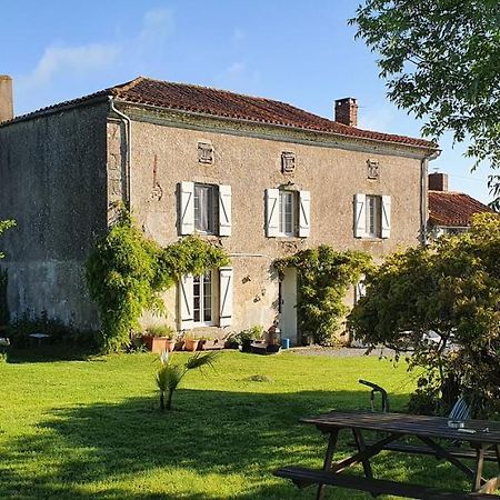 Bed and Breakfast Wisteria House Chanteloup  Exterior foto