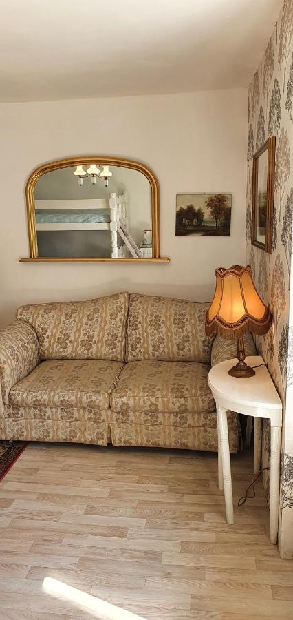 Bed and Breakfast Wisteria House Chanteloup  Exterior foto